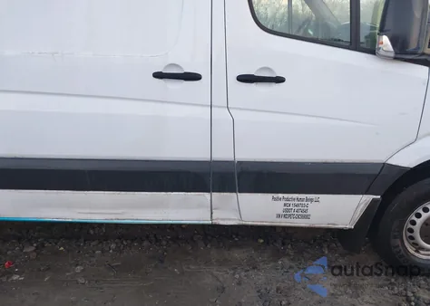 2012 Mercedes-Benz Sprinter 2500 Normal Roof z USA, uszkodzony, nr VIN WD3PE7CC9C5690802